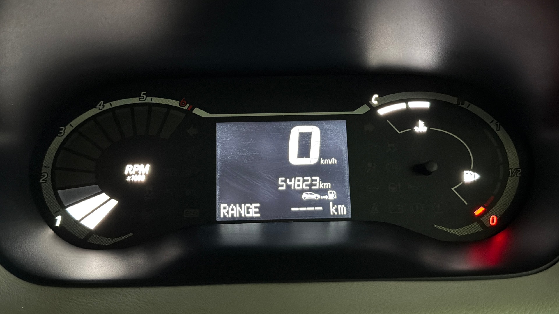 View 2022 Nissan Magnite XE Image 34 Used 2022 Nissan Magnite XE Image 34