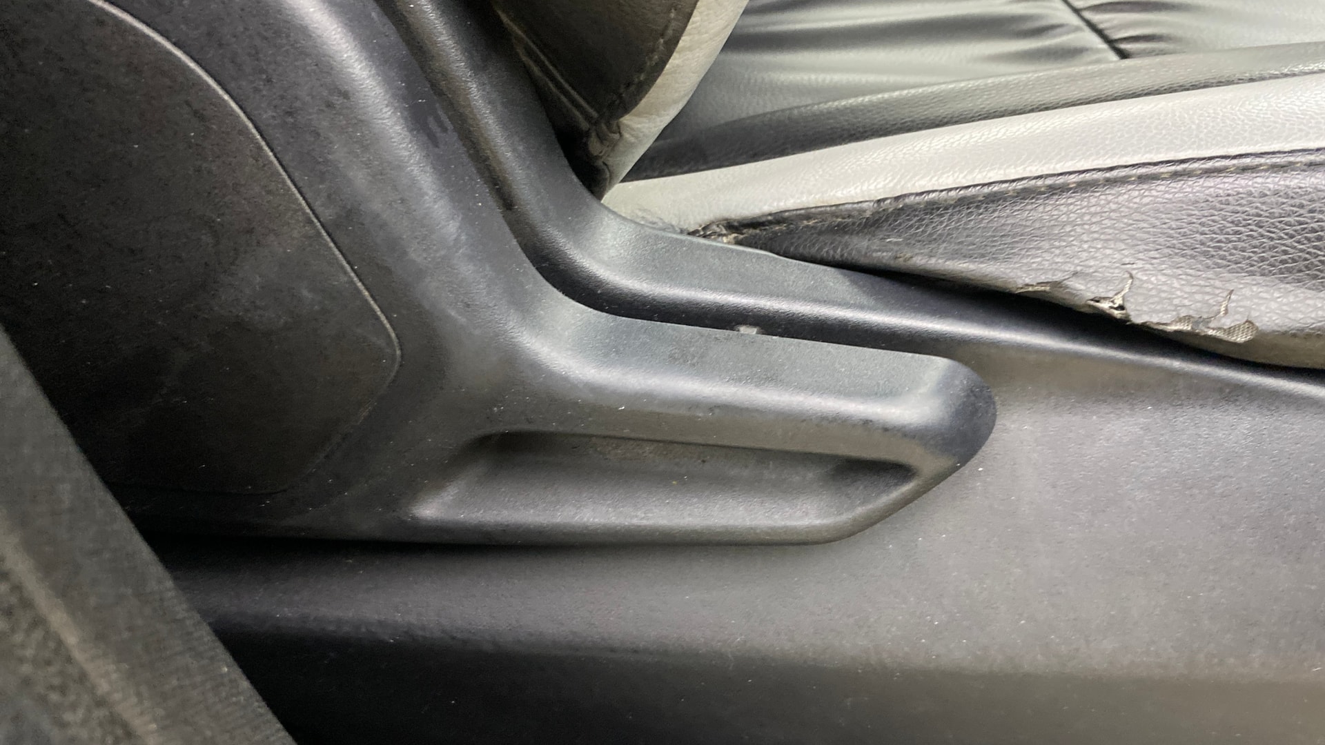 View 2022 Tata Nexon Revotorq XM Image 18 Used 2022 Tata Nexon Revotorq XM Image 18