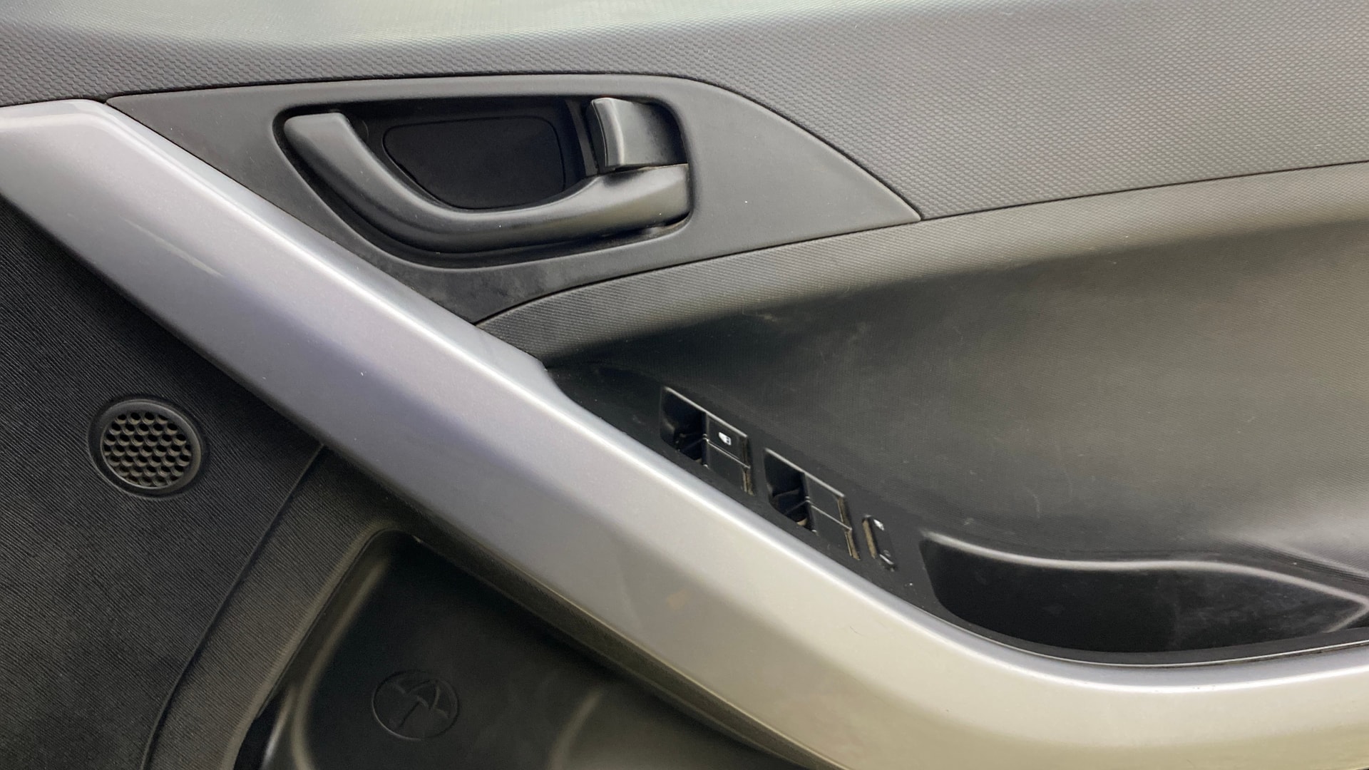 View 2022 Tata Nexon Revotorq XM Image 32 Used 2022 Tata Nexon Revotorq XM Image 32