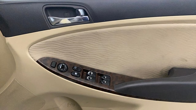 View Hyundai Fluidic Verna Image 33 Used Hyundai Fluidic Verna Image 33