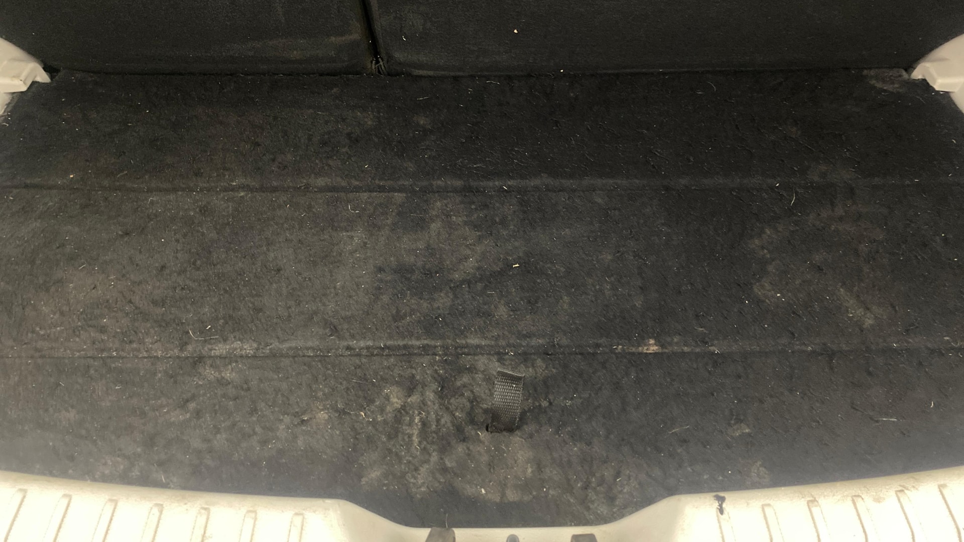 View 2019 Mahindra XUV300 W4 Petrol BS IV Image 6 Used 2019 Mahindra XUV300 W4 Petrol BS IV Image 6