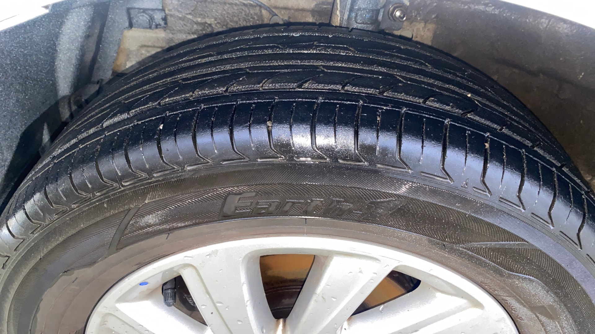 View 2016 Maruti Suzuki 1000 Base Variant Image 12 Used 2016 Maruti Suzuki 1000 Base Variant Image 12