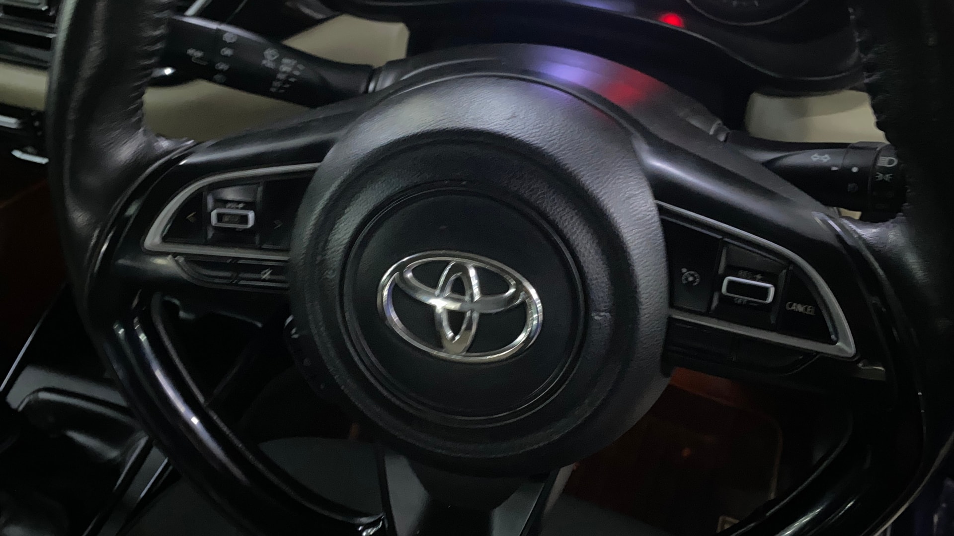 View 2022 Toyota Glanza V MT Image 3 Used 2022 Toyota Glanza V MT Image 3