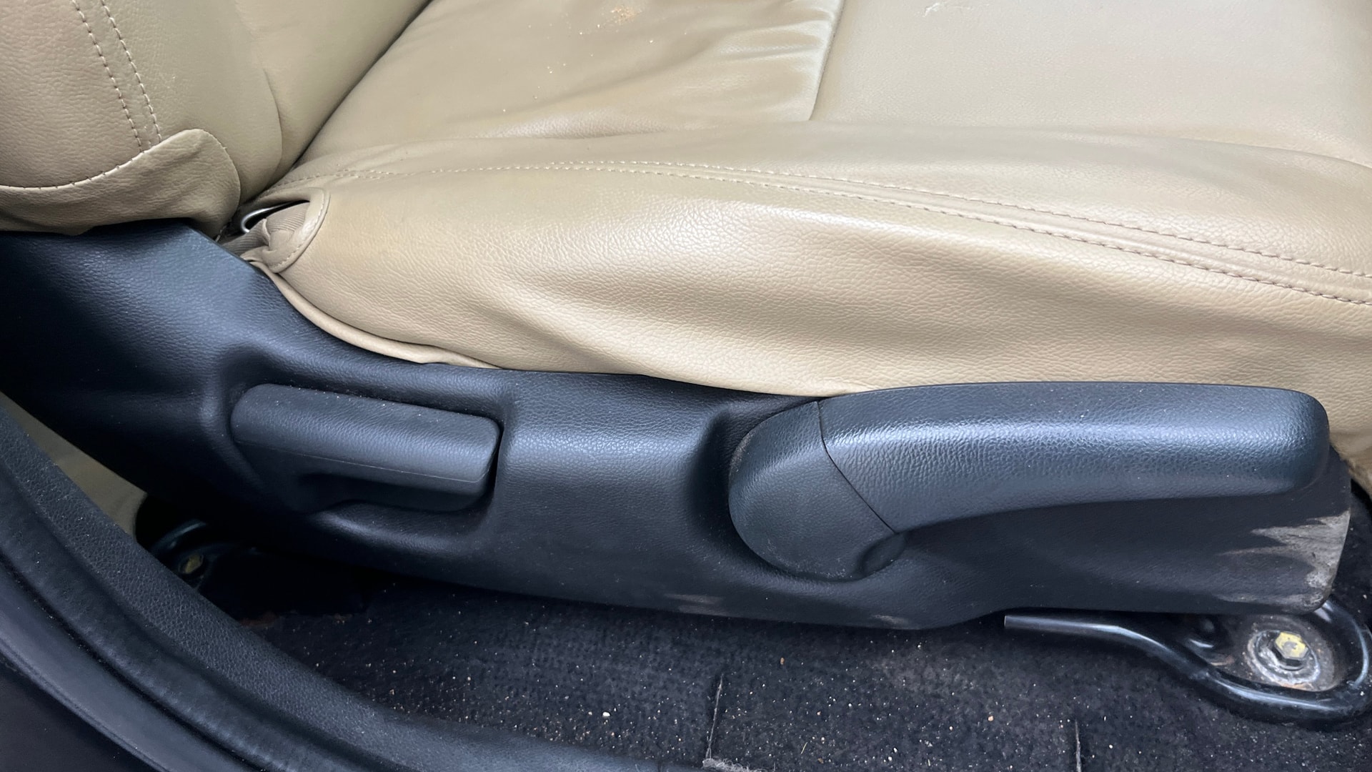 View 2015 Honda Jazz E MT Diesel Image 18 Used 2015 Honda Jazz E MT Diesel Image 18