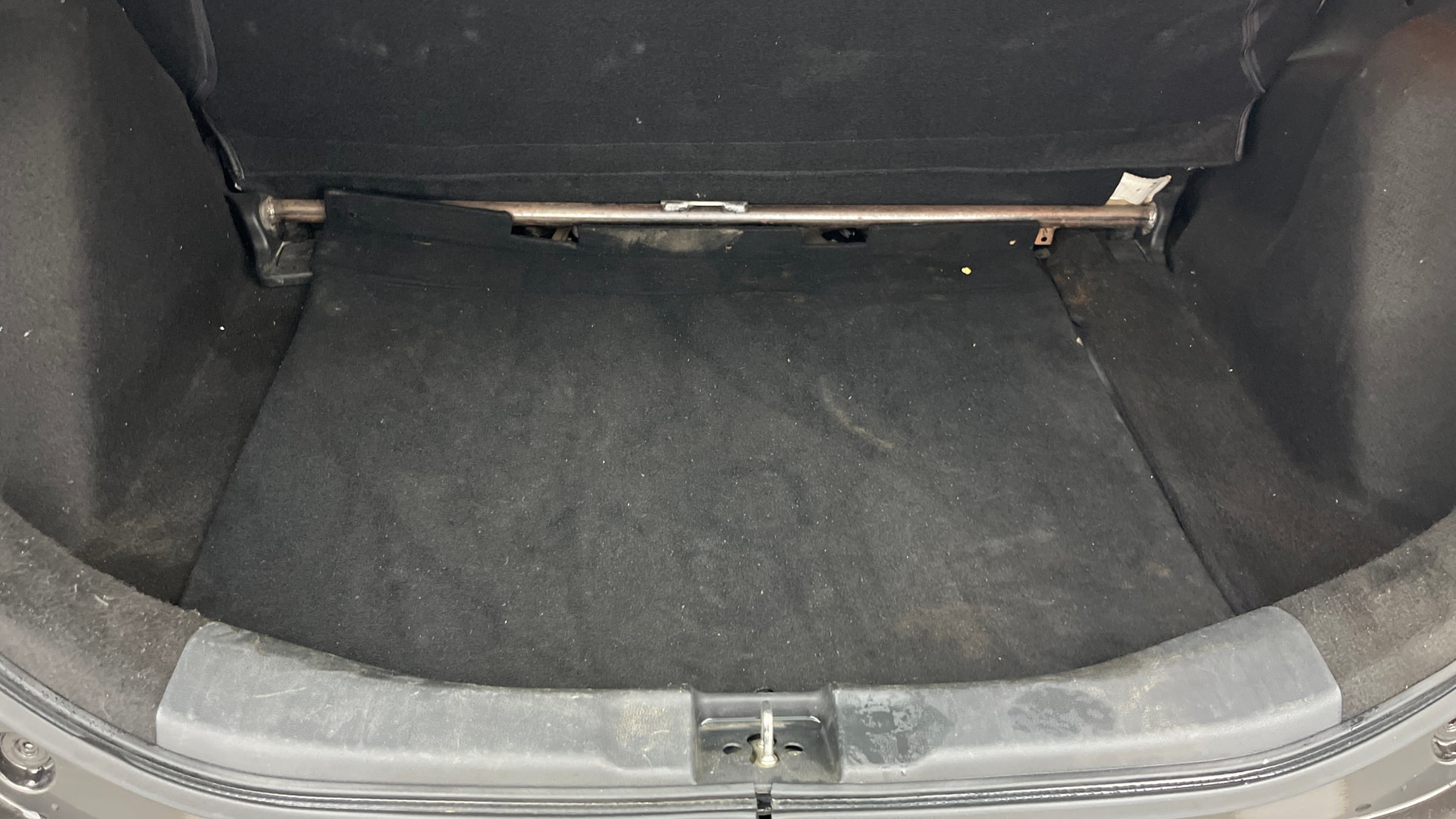 View 2015 Honda Jazz E MT Diesel Image 10 Used 2015 Honda Jazz E MT Diesel Image 10