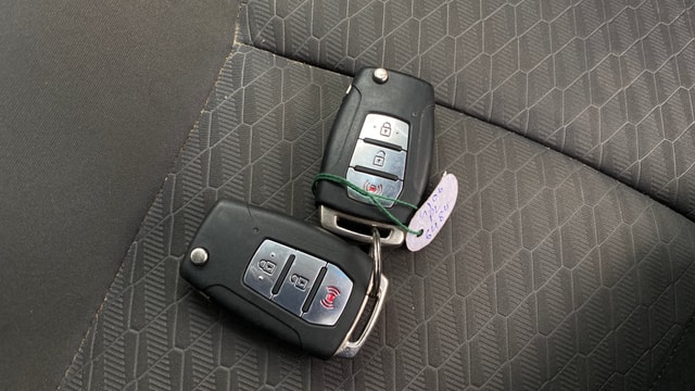 View Mahindra XUV300 Image 28 Used Mahindra XUV300 Image 28