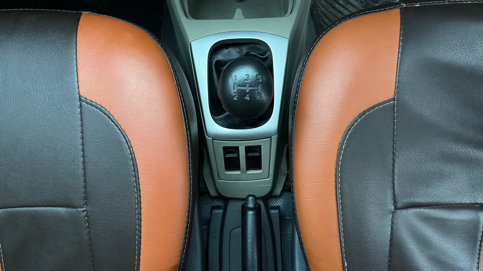 View 2017 Maruti Suzuki Alto K10 LX Image 37 Used 2017 Maruti Suzuki Alto K10 LX Image 37