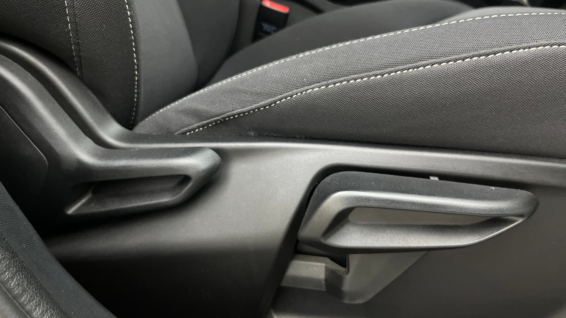 View 2023 Tata Nexon Revotron XE Image 19 Used 2023 Tata Nexon Revotron XE Image 19