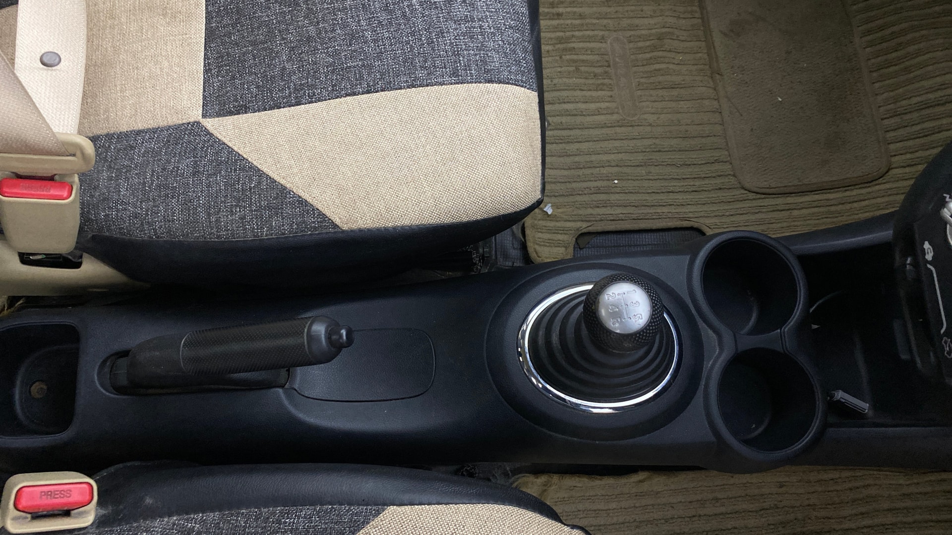 View 2014 Honda Amaze E MT Petrol BS IV Image 37 Used 2014 Honda Amaze E MT Petrol BS IV Image 37