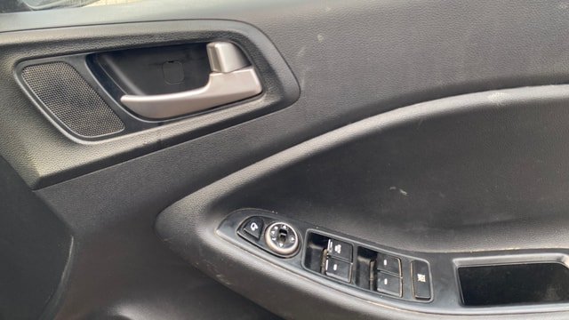 View Hyundai i20 Active Image 33 Used Hyundai i20 Active Image 33