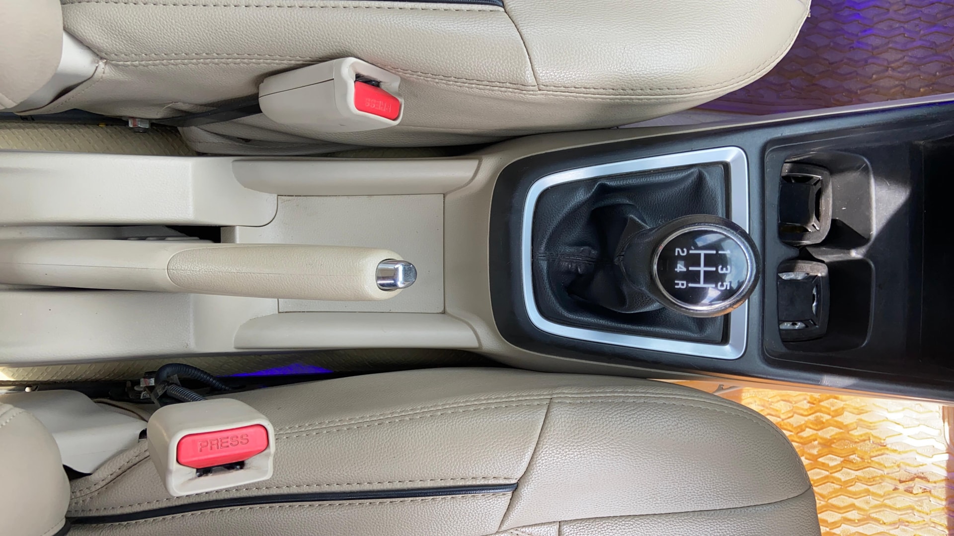 View 2019 Maruti Suzuki 1000 Base Variant Image 39 Used 2019 Maruti Suzuki 1000 Base Variant Image 39
