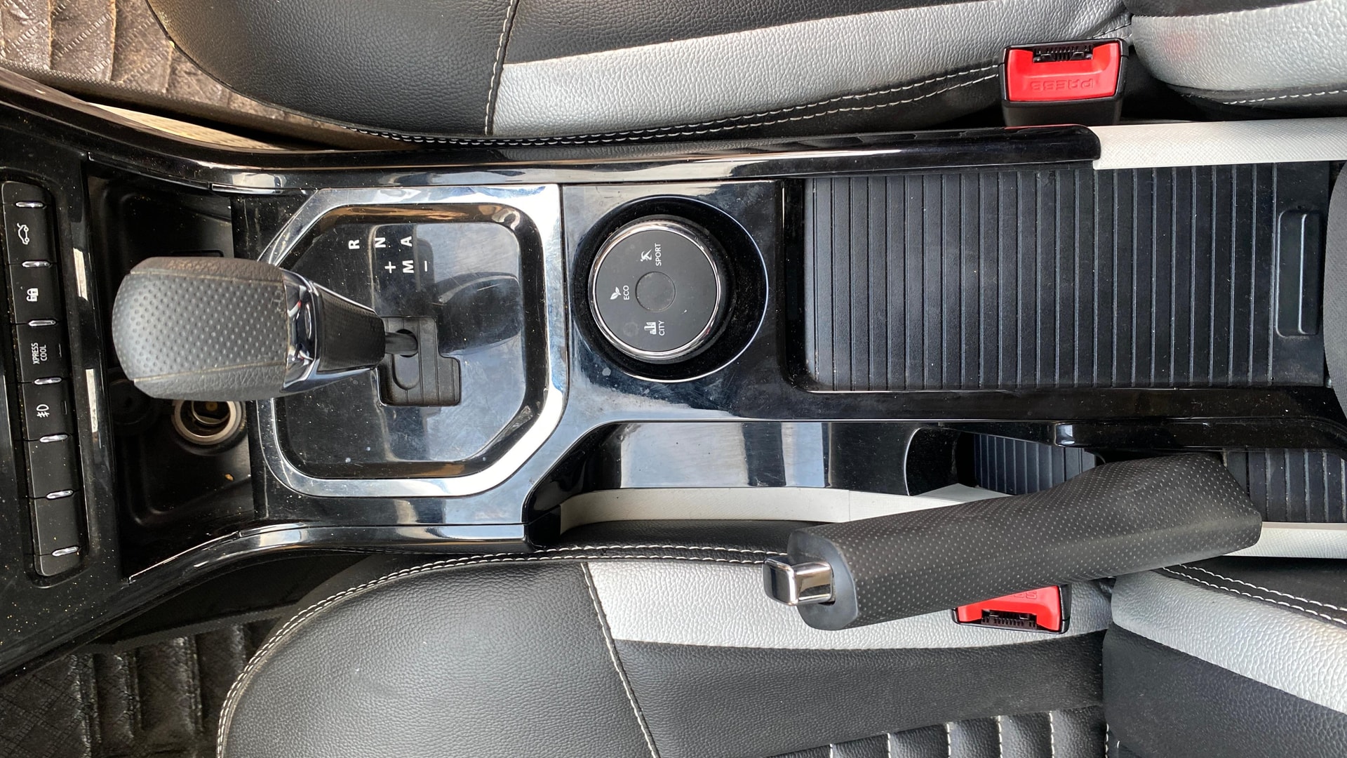 View 2021 Tata Nexon Revotron XE Image 41 Used 2021 Tata Nexon Revotron XE Image 41