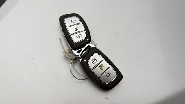 View Hyundai Grand i10 Image 26 Used Hyundai Grand i10 Image 26