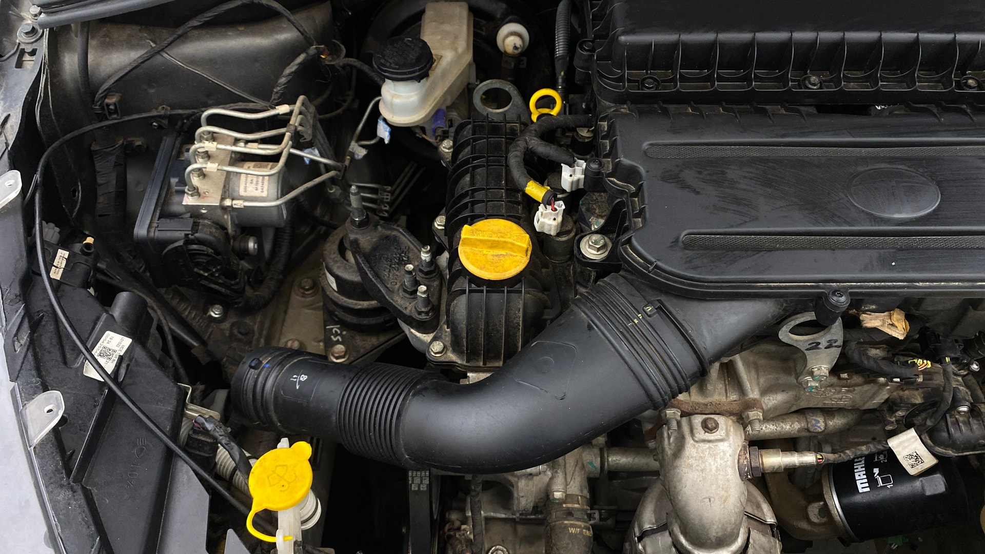 View 2024 Tata Tigor XE Diesel Image 4 Used 2024 Tata Tigor XE Diesel Image 4