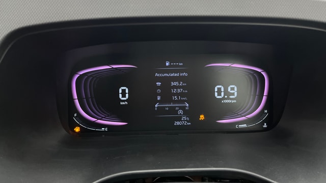 View Kia Carens Image 35 Used Kia Carens Image 35
