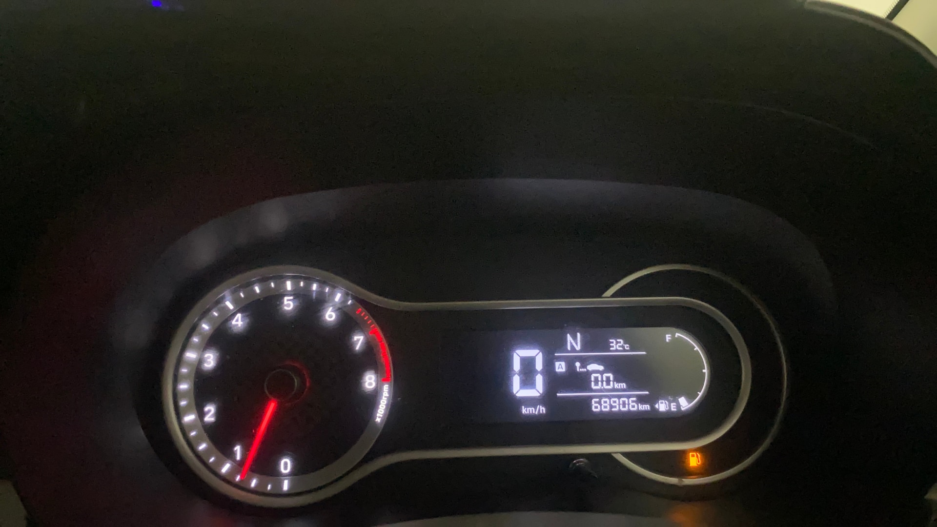 View 2020 Hyundai Grand i10 Nios Sportz Petrol AMT Image 22 Used 2020 Hyundai Grand i10 Nios Sportz Petrol AMT Image 22