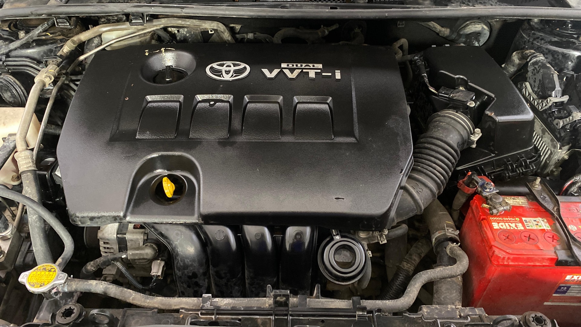 View 2015 Toyota Corolla Altis 1.8 VL AT Image 41 Used 2015 Toyota Corolla Altis 1.8 VL AT Image 41