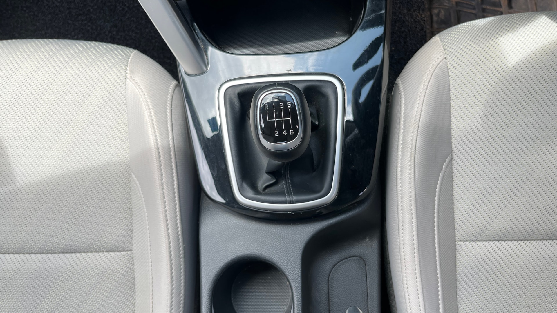 View 2023 Kia Seltos D1.5 CRDI VGT 6MT HTK Plus Image 43 Used 2023 Kia Seltos D1.5 CRDI VGT 6MT HTK Plus Image 43