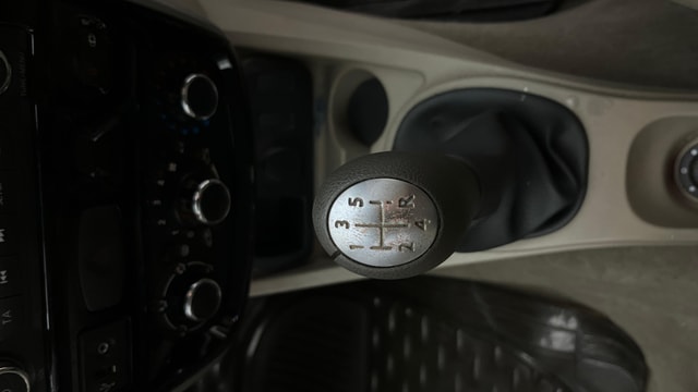 View Nissan Terrano Image 39 Used Nissan Terrano Image 39
