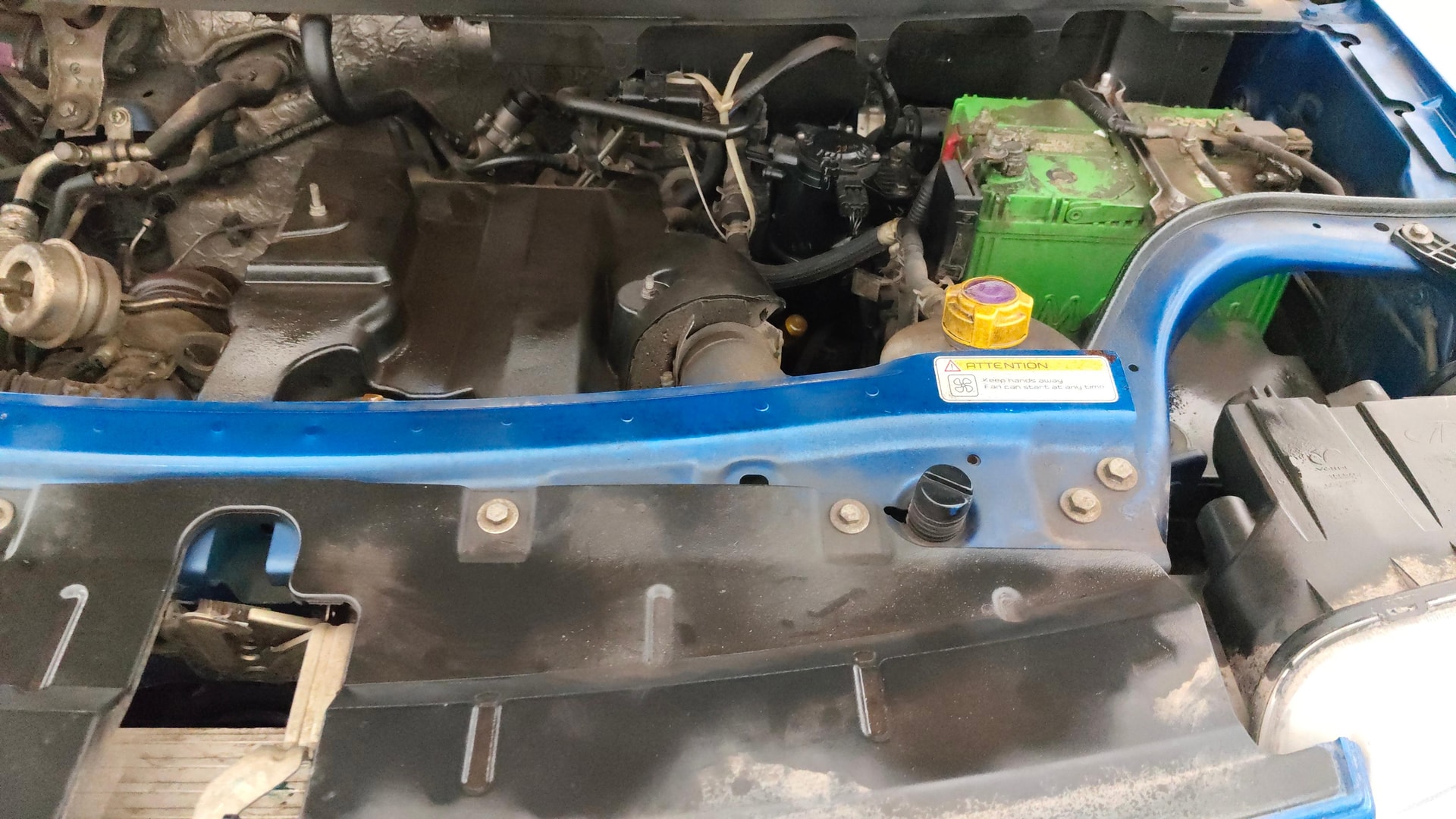 View 2016 Mahindra TUV300 T8 Image 14 Used 2016 Mahindra TUV300 T8 Image 14