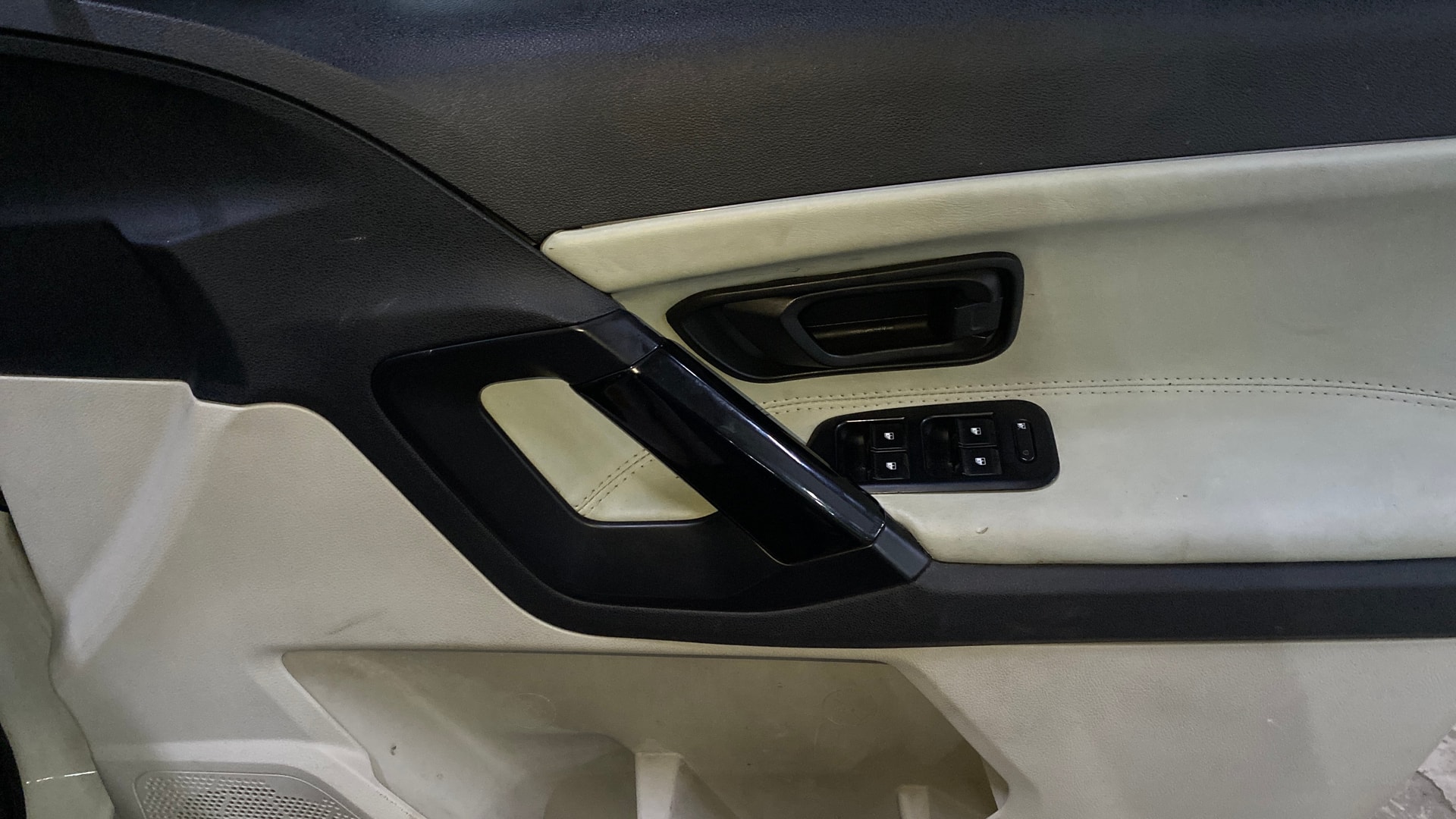 Used 2022 Tata Safari Used 2022 Tata Safari
