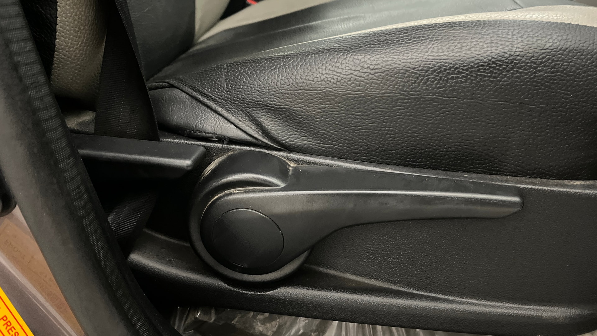 View 2019 Tata Tiago Revotorq XB Image 18 Used 2019 Tata Tiago Revotorq XB Image 18