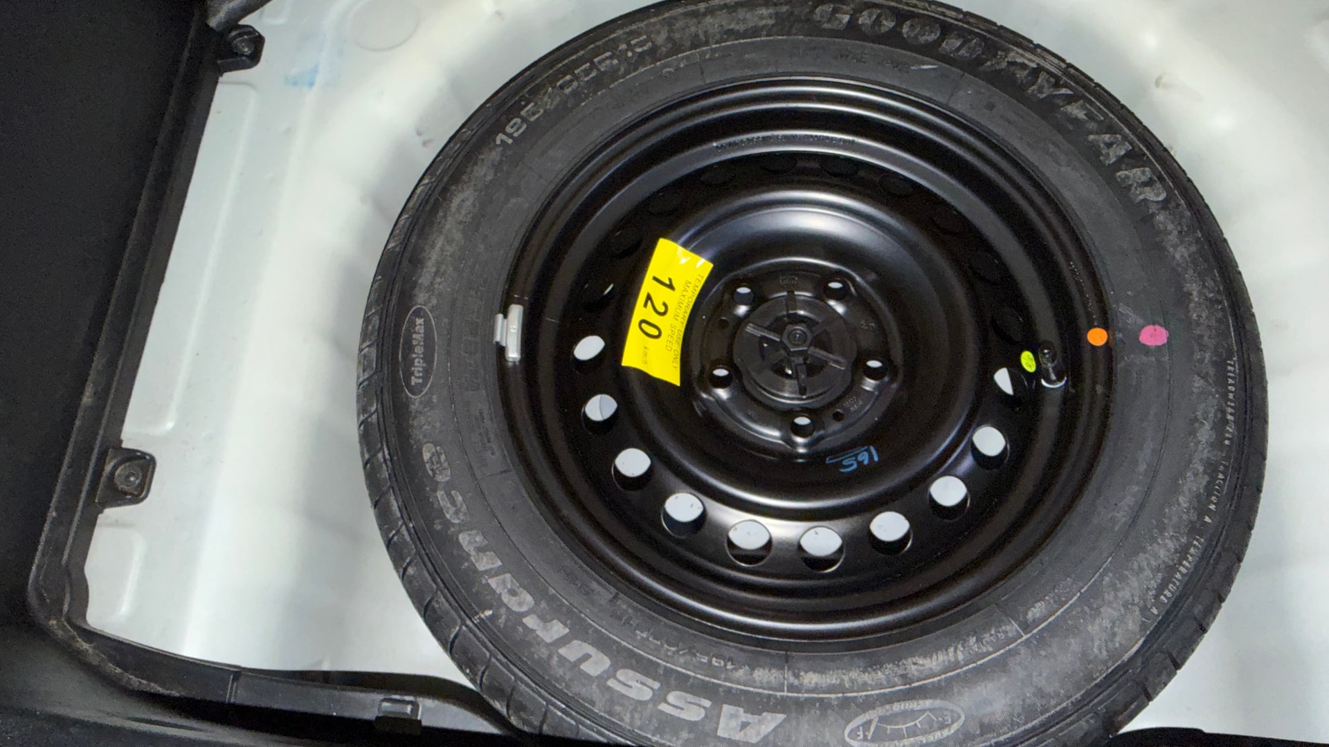 View 2020 Hyundai Venue SX 1.0 iMT Petrol Image 26 Used 2020 Hyundai Venue SX 1.0 iMT Petrol Image 26