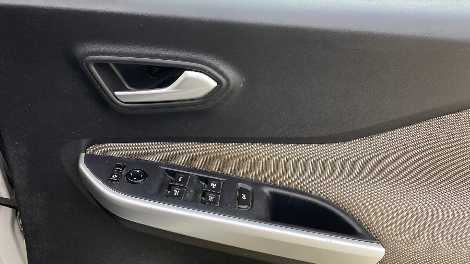 View 2022 Nissan Magnite XV Image 39 Used 2022 Nissan Magnite XV Image 39