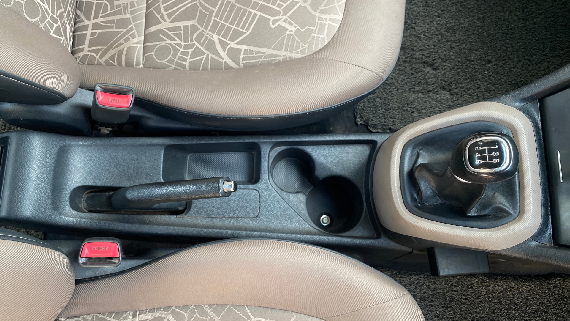 View 2016 Hyundai Xcent SX Petrol Image 38 Used 2016 Hyundai Xcent SX Petrol Image 38