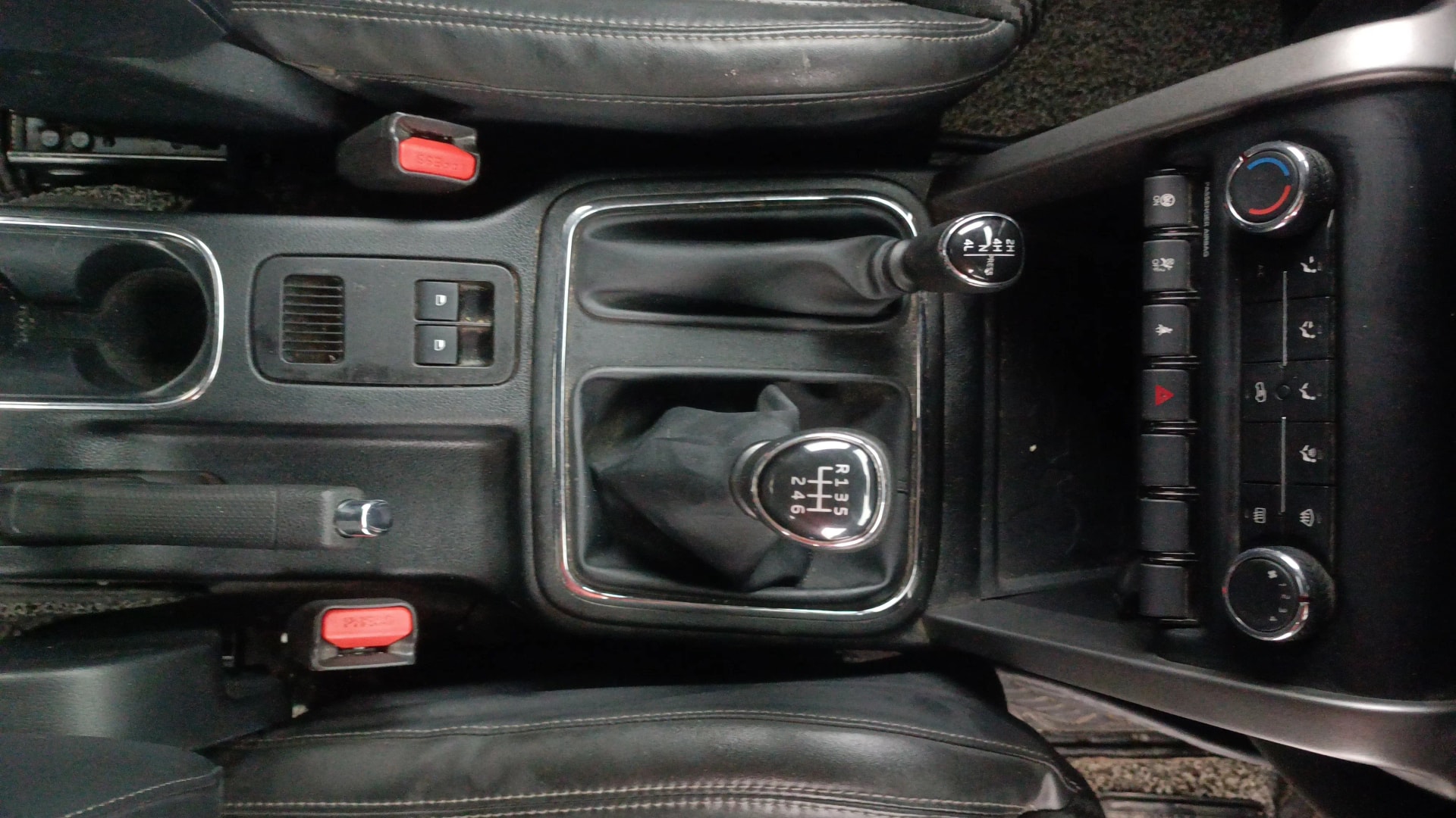 View 2022 Mahindra Thar AX Standard Manual Soft Top 6 Seater Image 39 Used 2022 Mahindra Thar AX Standard Manual Soft Top 6 Seater Image 39