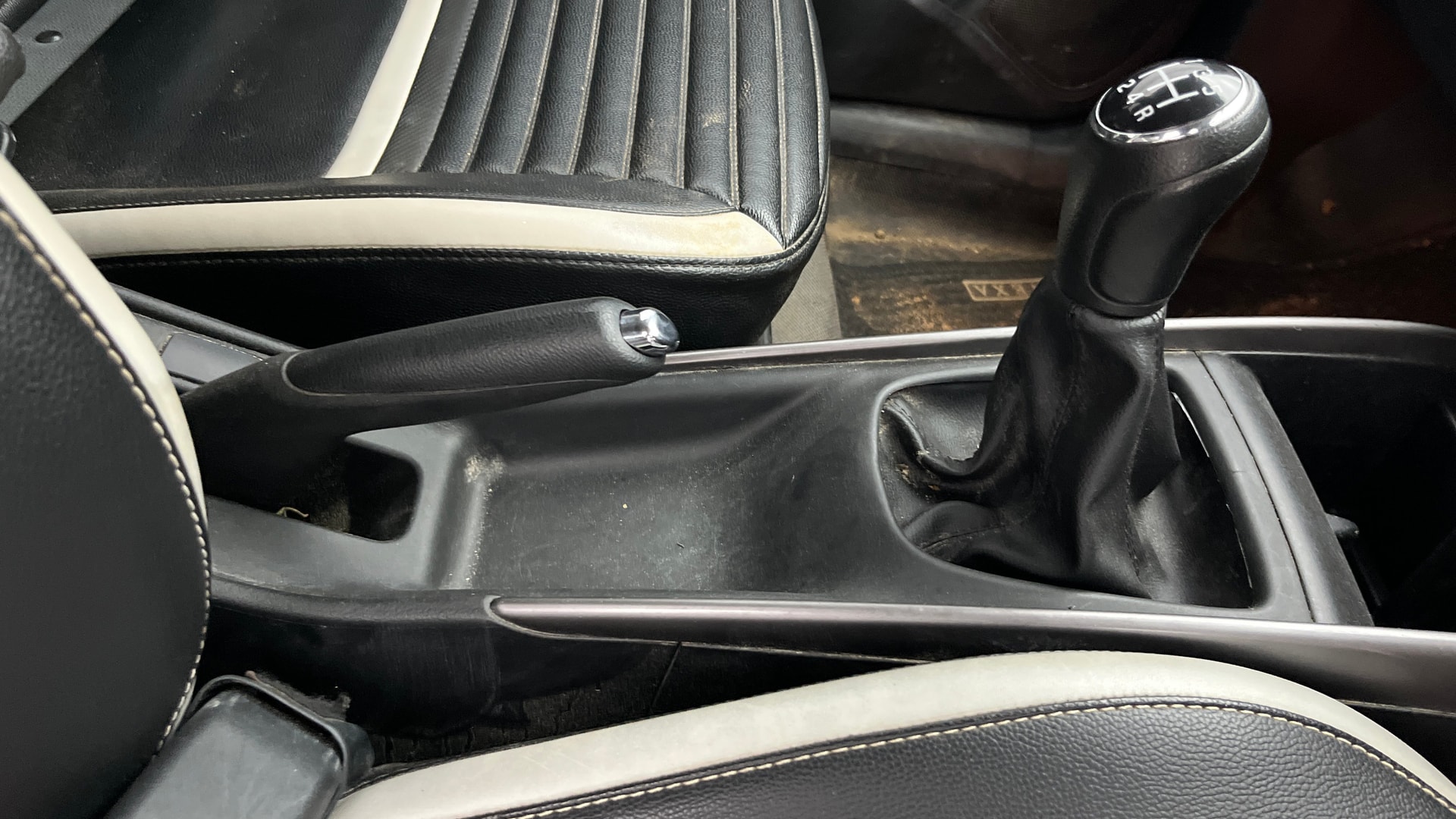 View 2019 Maruti Suzuki 1000 Base Variant Image 37 Used 2019 Maruti Suzuki 1000 Base Variant Image 37
