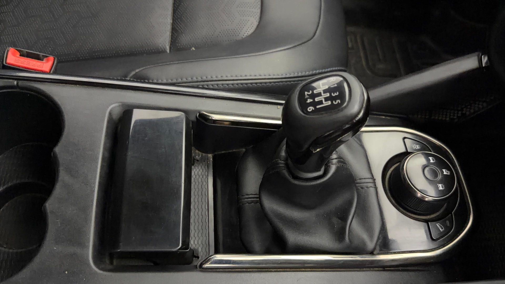 View 2022 Tata Harrier XE Image 40 Used 2022 Tata Harrier XE Image 40