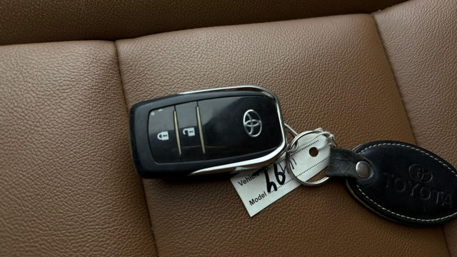 View Toyota Innova Crysta Image 20 Used Toyota Innova Crysta Image 20