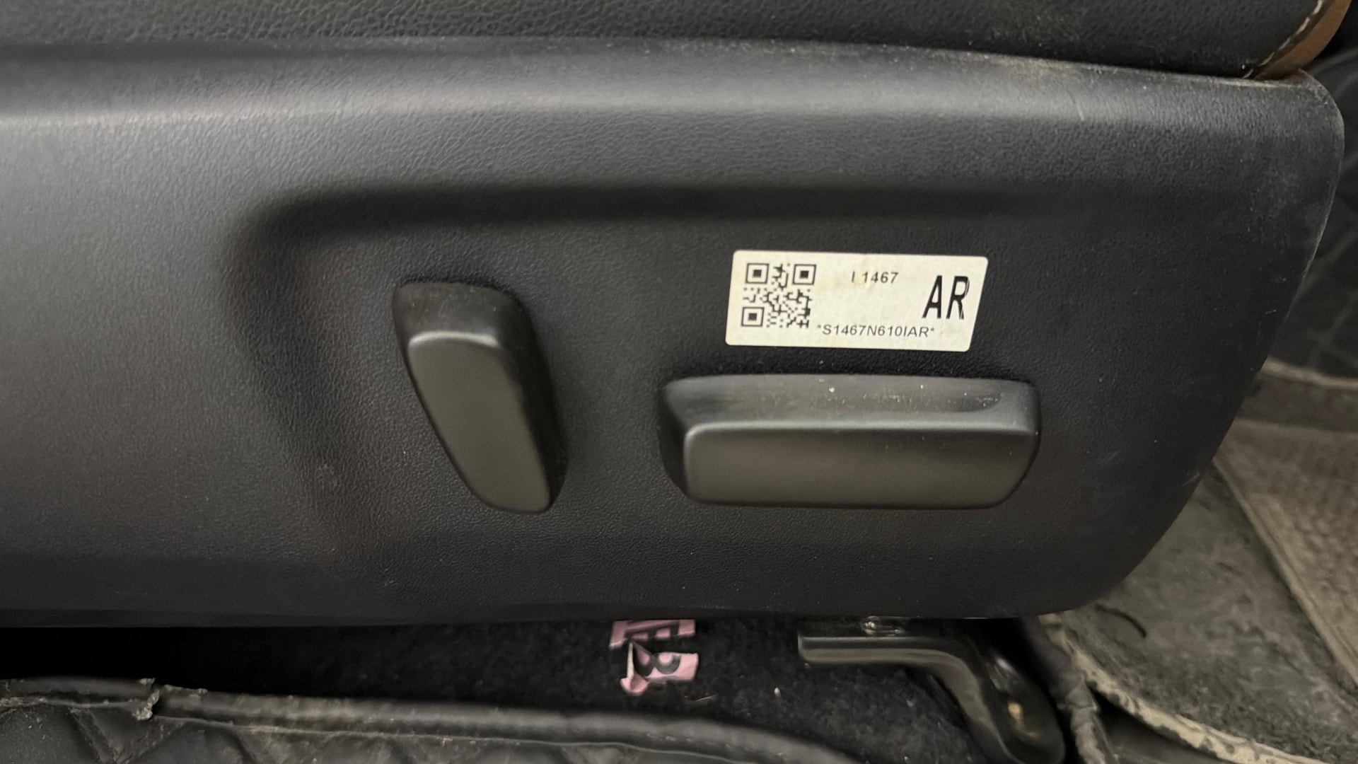 View 2022 Toyota Innova Crysta 2.7 ZX AT 7-Seater BS IV Image 12 Used 2022 Toyota Innova Crysta 2.7 ZX AT 7-Seater BS IV Image 12