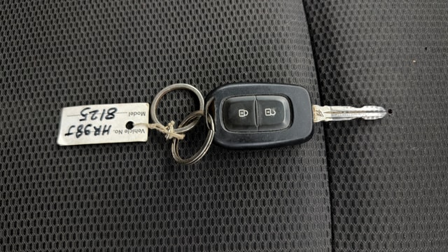 View Renault Triber Image 27 Used Renault Triber Image 27