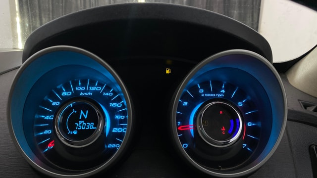 View Mahindra XUV500 Image 35 Used Mahindra XUV500 Image 35