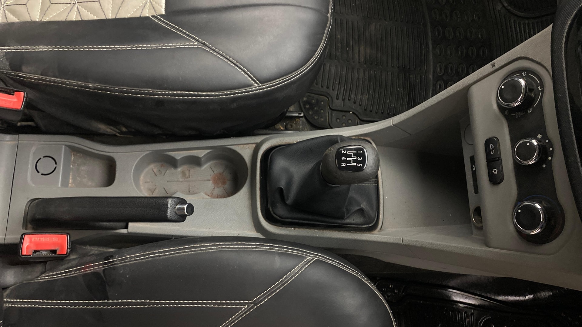 View 2022 Tata Tiago Revotorq XB Image 38 Used 2022 Tata Tiago Revotorq XB Image 38
