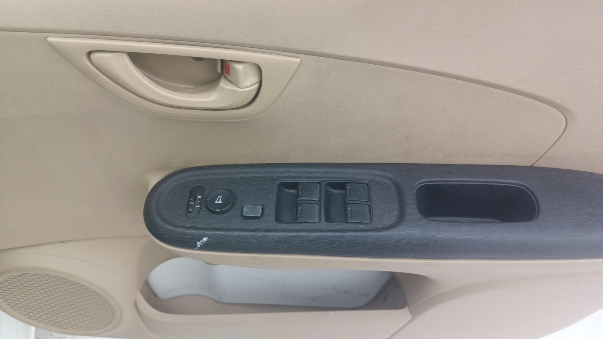 View 2015 Honda Brio S MT Petrol Image 32 Used 2015 Honda Brio S MT Petrol Image 32
