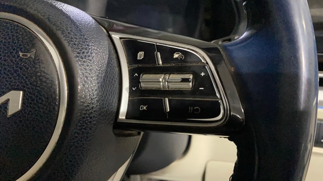 View Kia Carens Image 3 Used Kia Carens Image 3