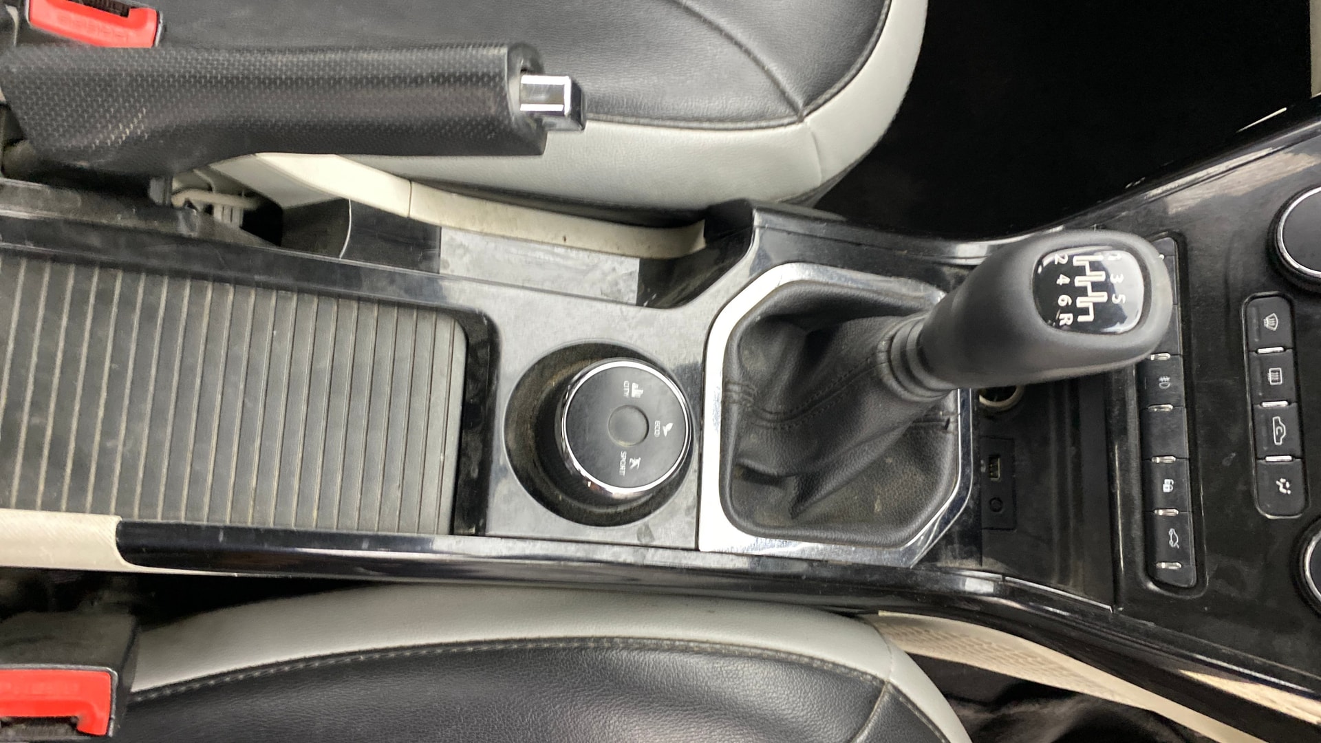 View 2021 Tata Nexon Revotron XE Image 39 Used 2021 Tata Nexon Revotron XE Image 39