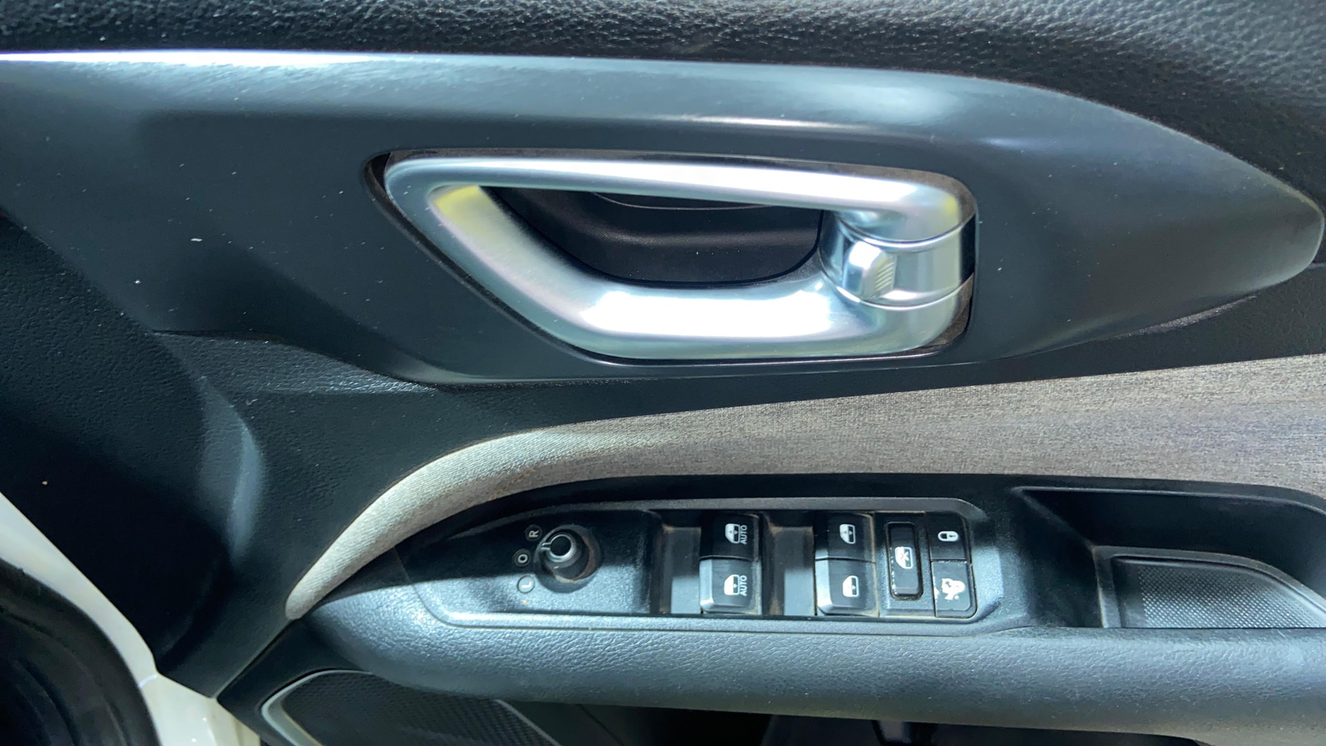View 2021 Jeep Compass Sport 1.4 Petrol DDCT Image 39 Used 2021 Jeep Compass Sport 1.4 Petrol DDCT Image 39