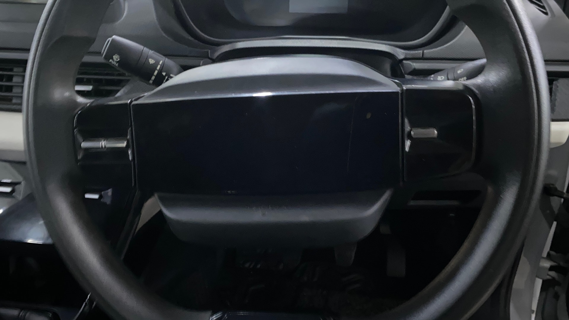 View 2023 Tata Nexon Revotron XE Image 3 Used 2023 Tata Nexon Revotron XE Image 3