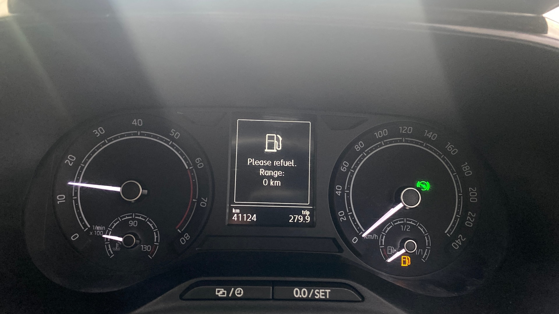View 2023 Skoda Slavia Ambition 1.0 TSI AT Image 35 Used 2023 Skoda Slavia Ambition 1.0 TSI AT Image 35