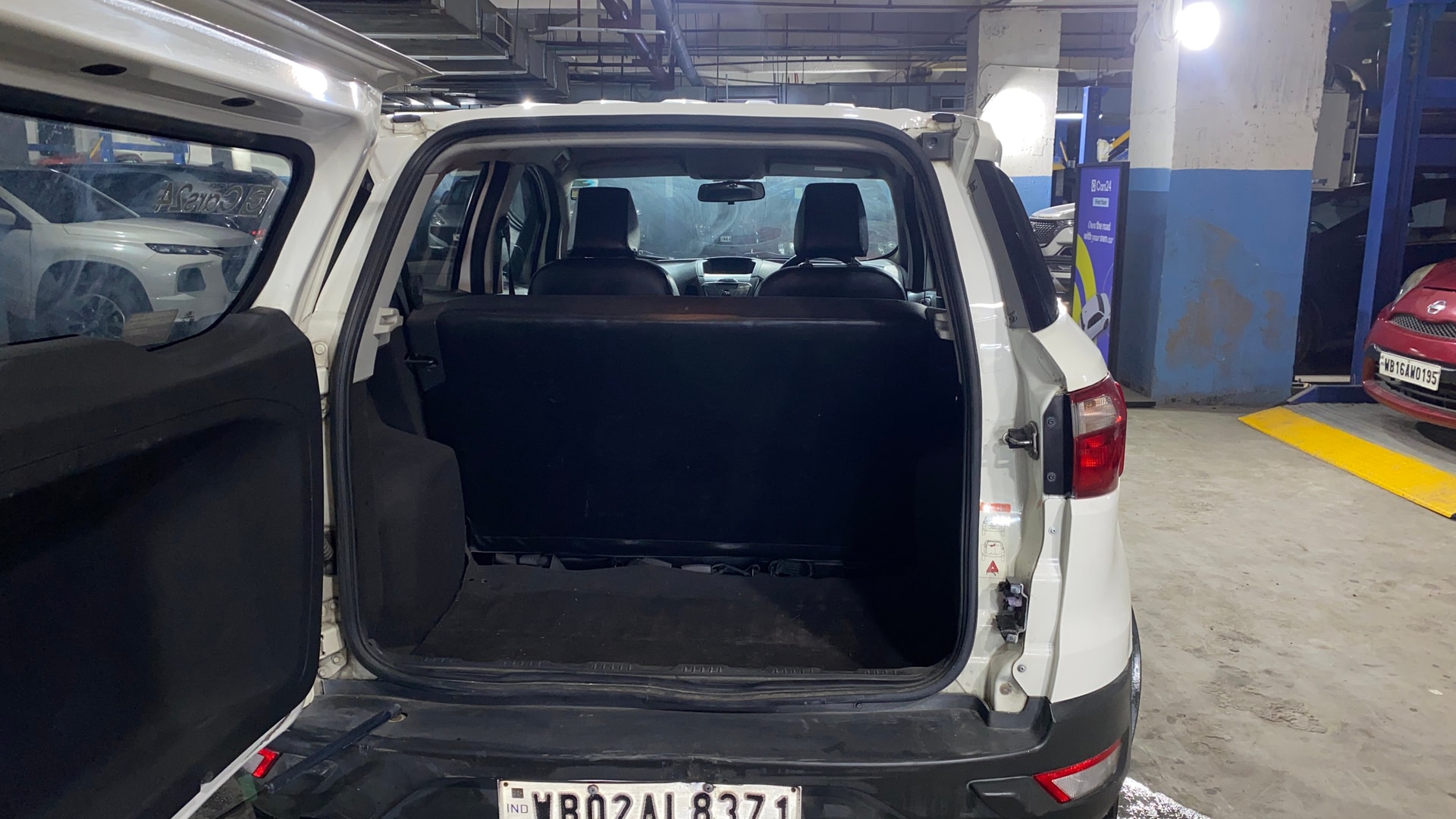 View 2017 Ford EcoSport 1.5 TDCi Diesel Ambiente BS IV Image 10 Used 2017 Ford EcoSport 1.5 TDCi Diesel Ambiente BS IV Image 10