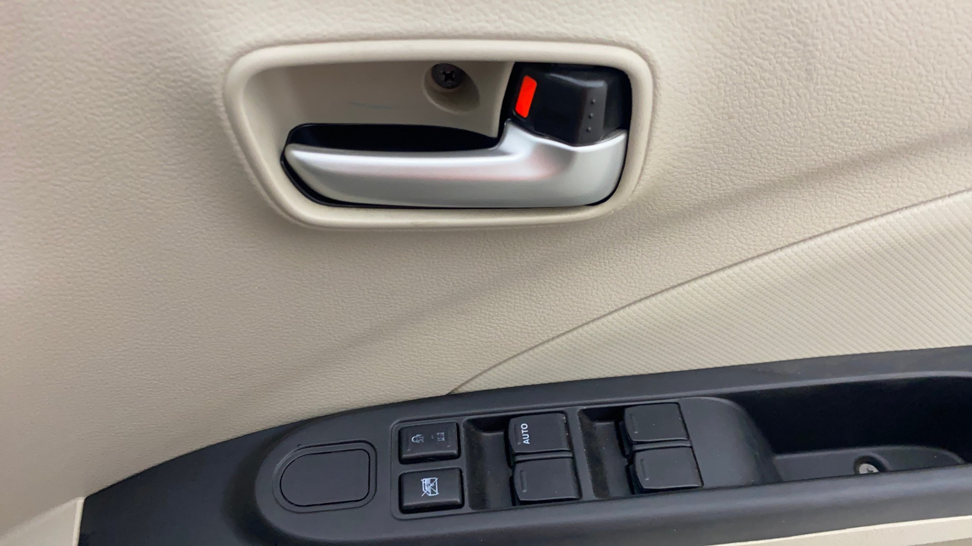 View 2018 Maruti Suzuki 1000 Base Variant Image 33 Used 2018 Maruti Suzuki 1000 Base Variant Image 33