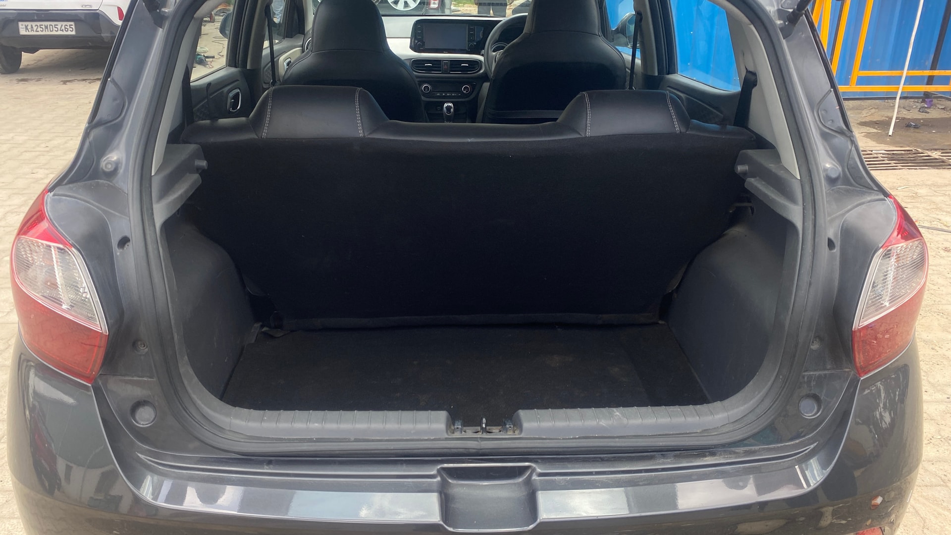 View 2021 Hyundai Grand i10 Nios Sportz Petrol AMT Image 10 Used 2021 Hyundai Grand i10 Nios Sportz Petrol AMT Image 10