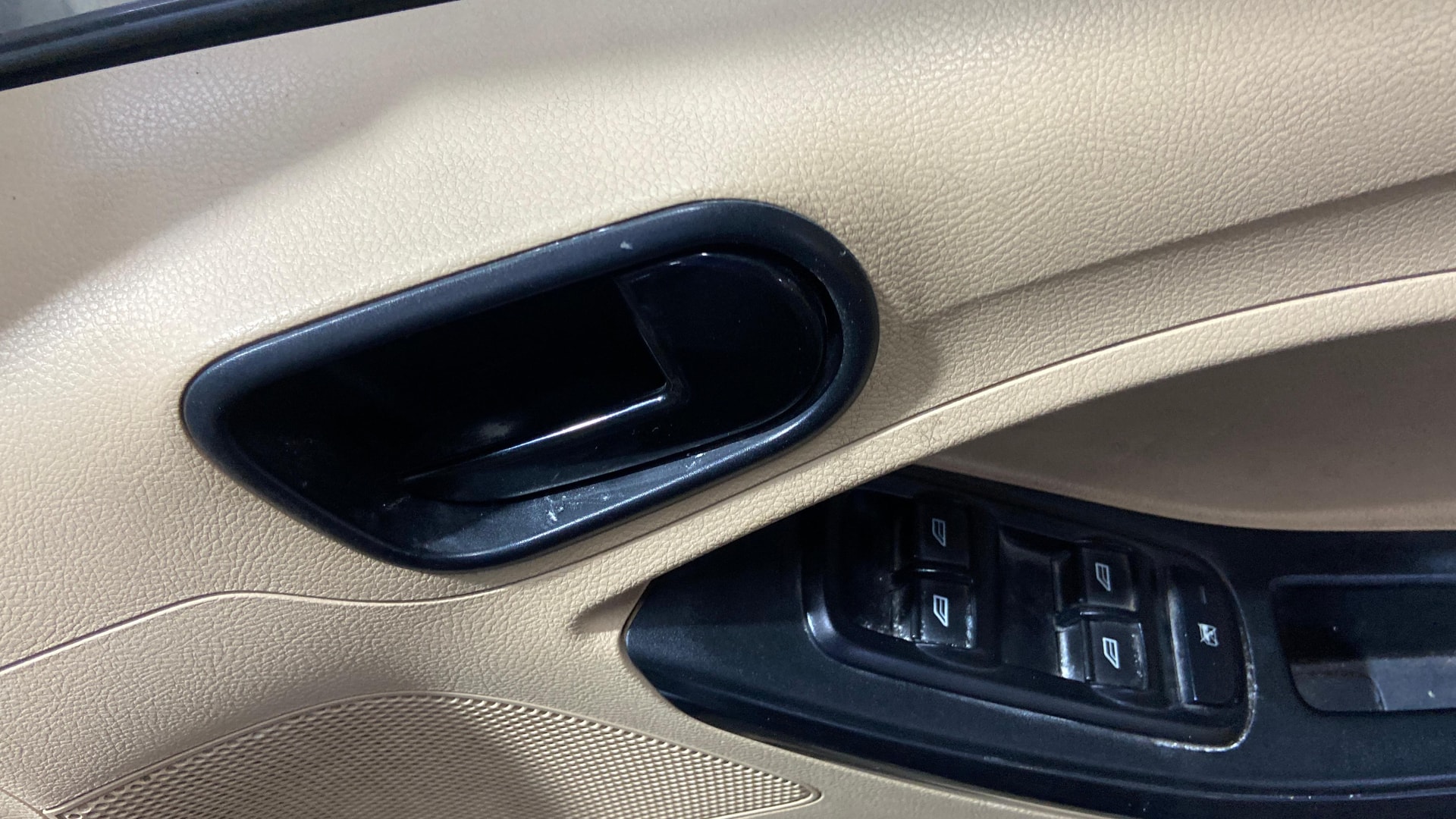 View 2018 Ford Figo Aspire 1.2P Ambiente MT BS IV Image 32 Used 2018 Ford Figo Aspire 1.2P Ambiente MT BS IV Image 32