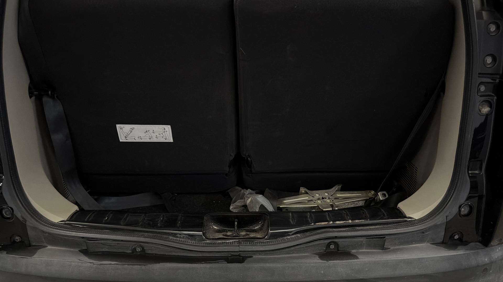 Used 2024 Renault Triber Used 2024 Renault Triber