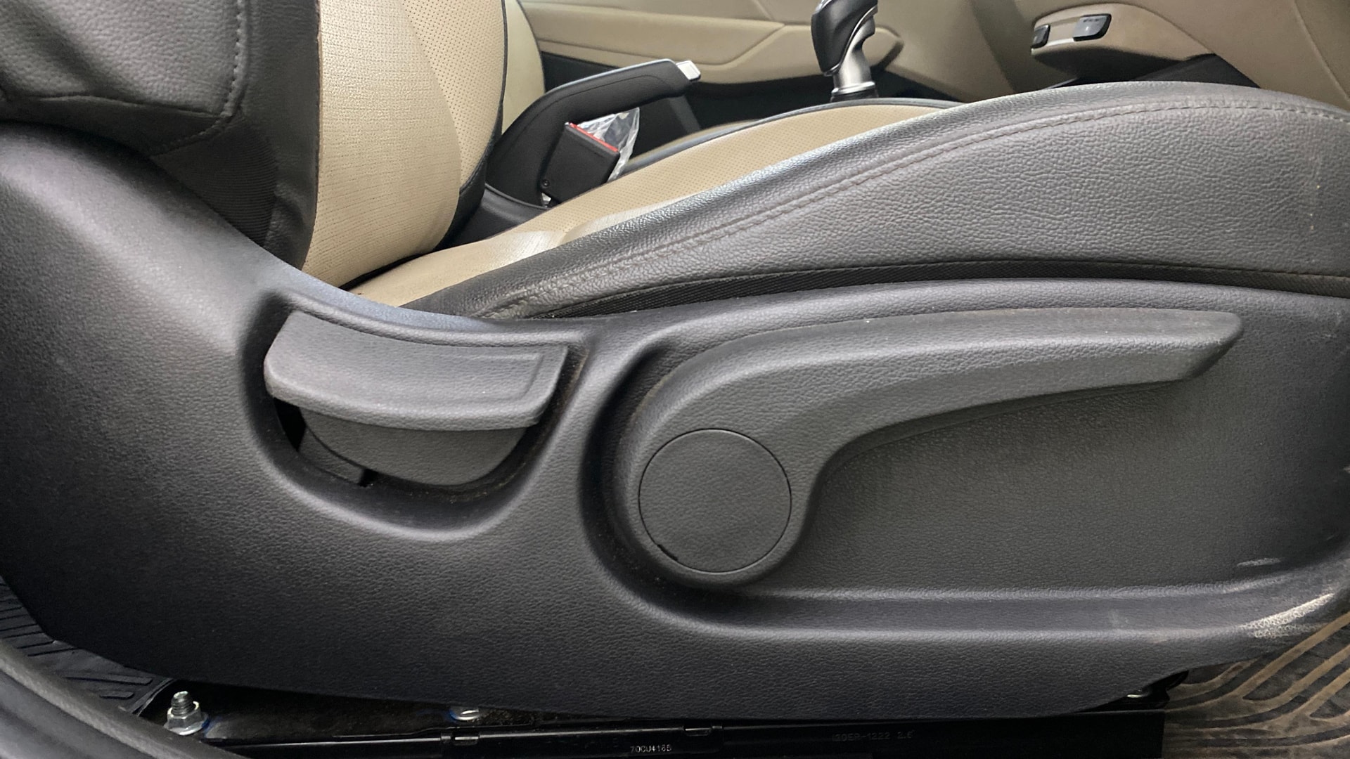 View 2019 Hyundai Verna 1.6 VTVT SX (O) Image 19 Used 2019 Hyundai Verna 1.6 VTVT SX (O) Image 19