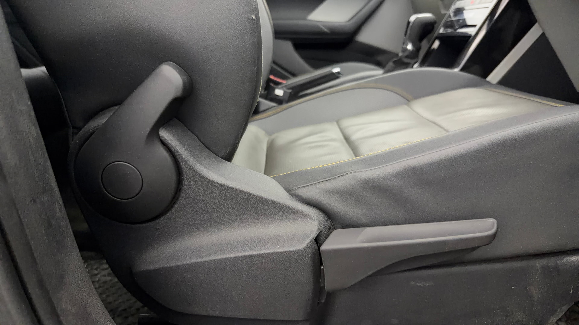 View 2021 Skoda Kushaq Style 1.5 TSI AT Image 19 Used 2021 Skoda Kushaq Style 1.5 TSI AT Image 19
